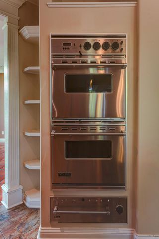 10135 Cherrywood Lane, Munster, IN 46321