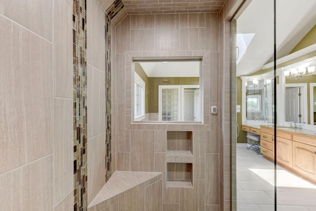 10135 Cherrywood Lane, Munster, IN 46321