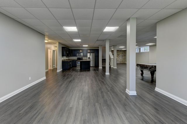 10135 Cherrywood Lane, Munster, IN 46321