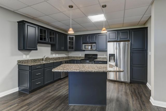 10135 Cherrywood Lane, Munster, IN 46321