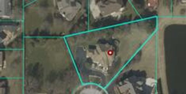 10135 Cherrywood Lane, Munster, IN 46321