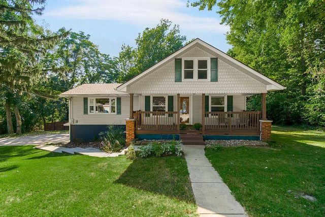 3526 N River Boulevard, Sugar Creek, MO 64050