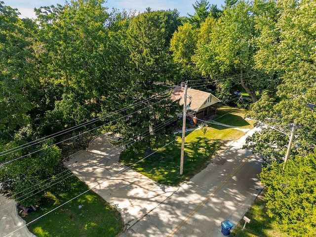 3526 N River Boulevard, Sugar Creek, MO 64050