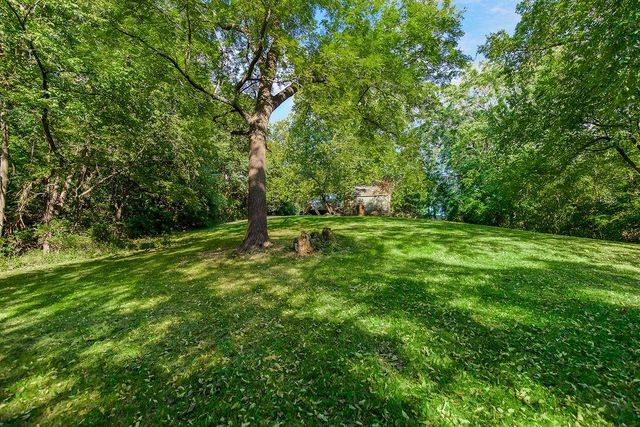3526 N River Boulevard, Sugar Creek, MO 64050