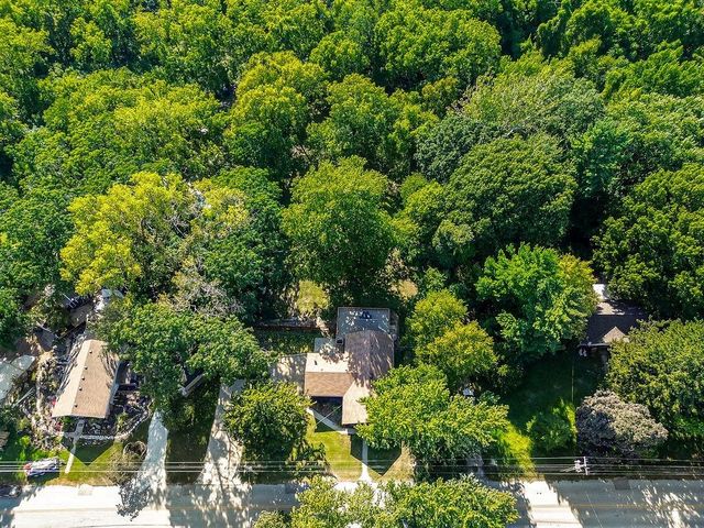 3526 N River Boulevard, Sugar Creek, MO 64050