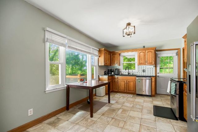 3526 N River Boulevard, Sugar Creek, MO 64050