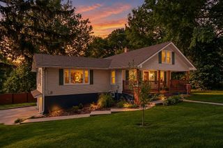 3526 N River Boulevard, Sugar Creek, MO 64050