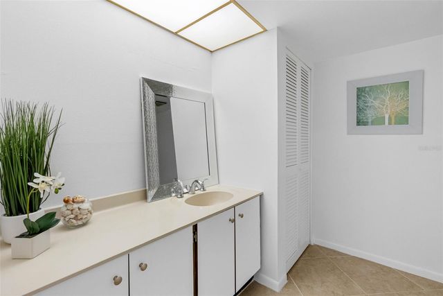 100 OAKMONT LANE 203, Belleair, FL 33756