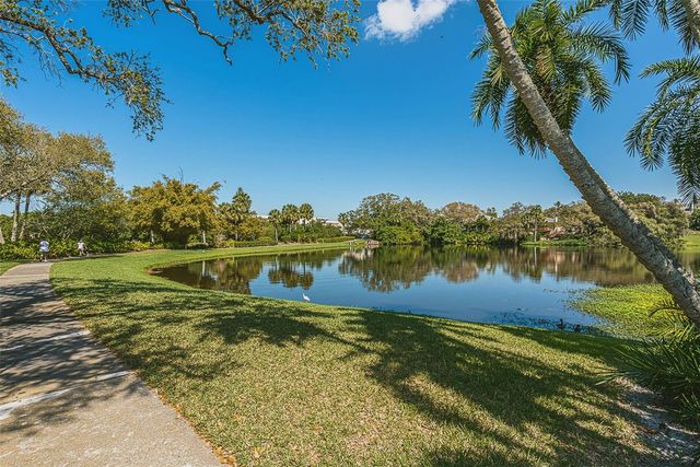 100 OAKMONT LANE 203, Belleair, FL 33756