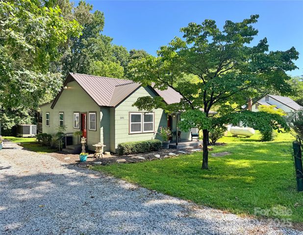 201 Barnes Lane, Stony Point, NC 28678