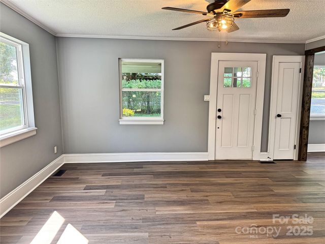201 Barnes Lane, Stony Point, NC 28678