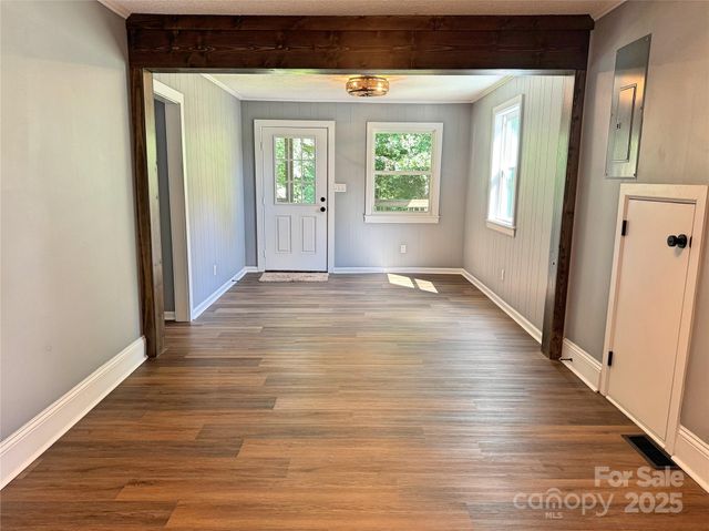 201 Barnes Lane, Stony Point, NC 28678