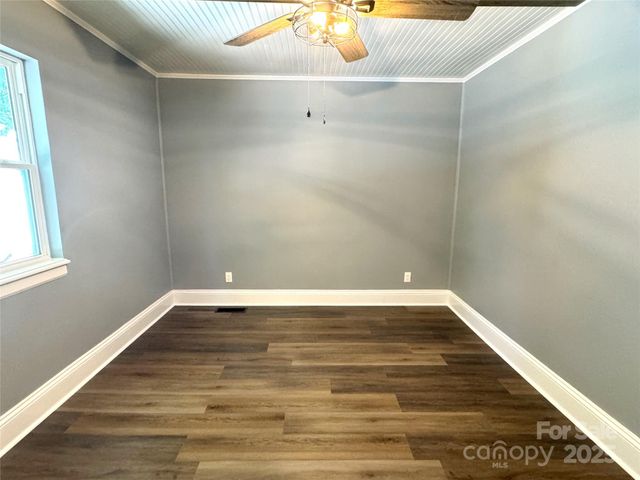 201 Barnes Lane, Stony Point, NC 28678