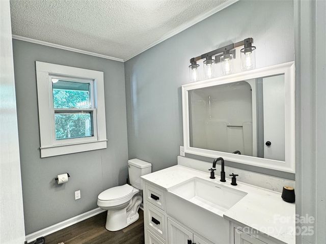201 Barnes Lane, Stony Point, NC 28678