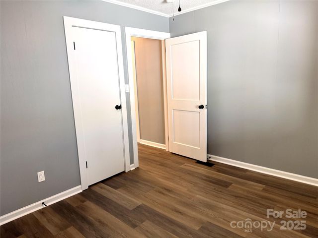 201 Barnes Lane, Stony Point, NC 28678