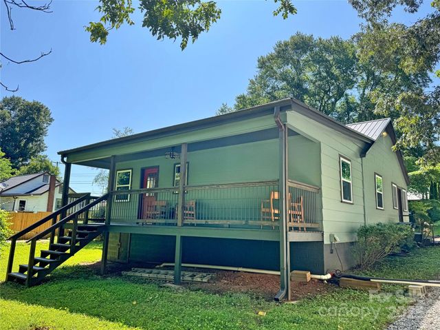 201 Barnes Lane, Stony Point, NC 28678