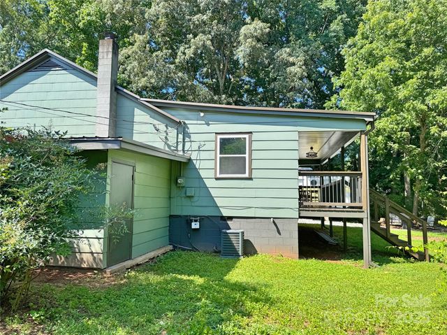 201 Barnes Lane, Stony Point, NC 28678