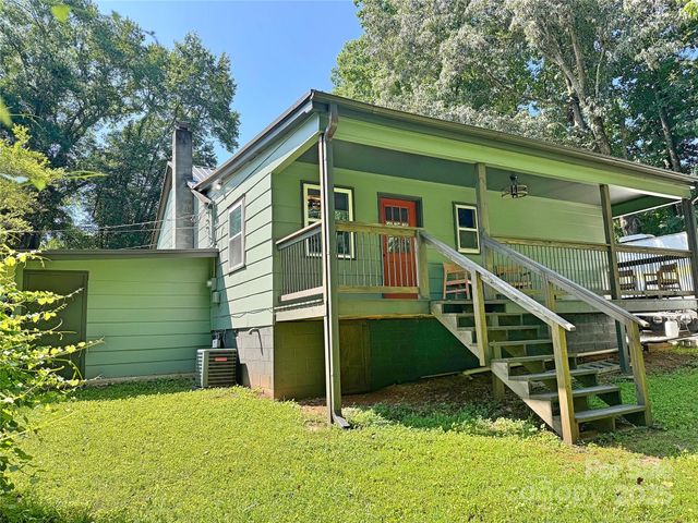 201 Barnes Lane, Stony Point, NC 28678
