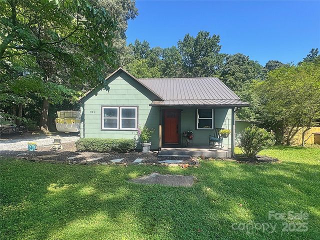 201 Barnes Lane, Stony Point, NC 28678