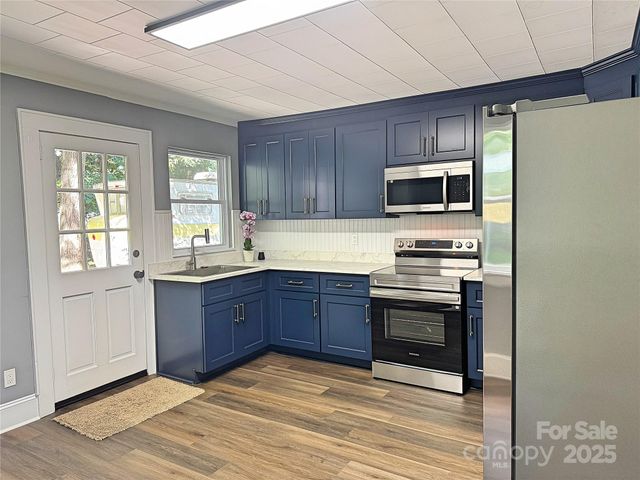 201 Barnes Lane, Stony Point, NC 28678