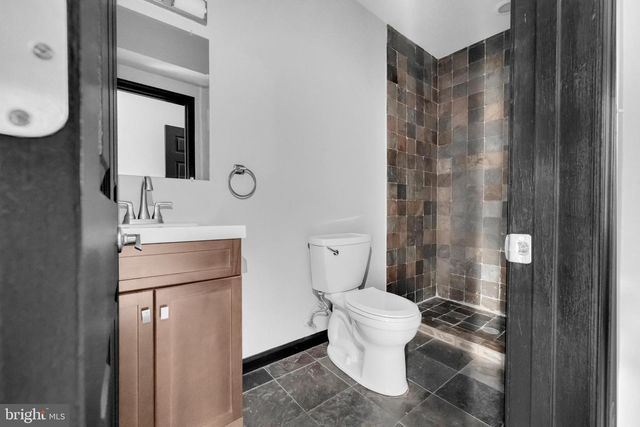 417 N CHESTER ST, Baltimore, MD 21231