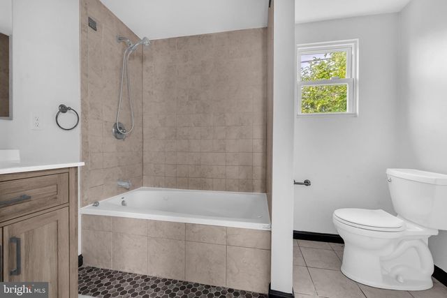 417 N CHESTER ST, Baltimore, MD 21231