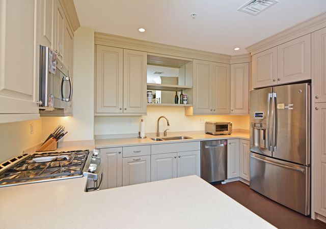 100 Vista CIRCLE 410, O'hara, PA 15238