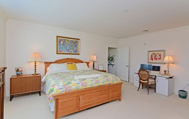 100 Vista CIRCLE 410, O'hara, PA 15238