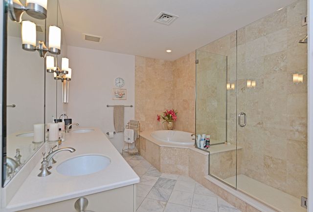 100 Vista CIRCLE 410, O'hara, PA 15238