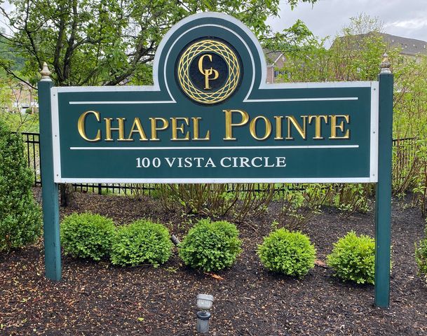 100 Vista CIRCLE 410, O'hara, PA 15238