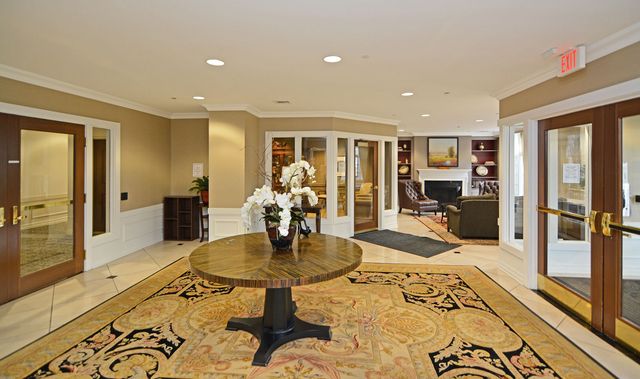 100 Vista CIRCLE 410, O'hara, PA 15238