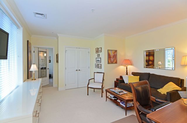 100 Vista CIRCLE 410, O'hara, PA 15238