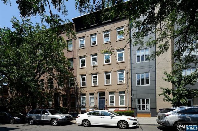 212 9th Street 4B, Jersey City, NJ 07302