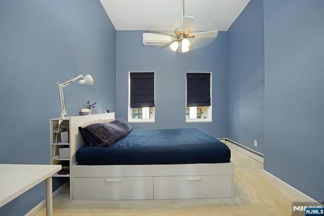 212 9th Street 4B, Jersey City, NJ 07302