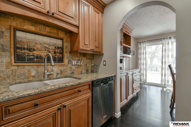 735 Summit Court, Crete, NE 68333