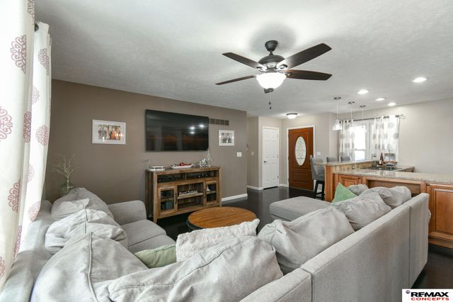 735 Summit Court, Crete, NE 68333