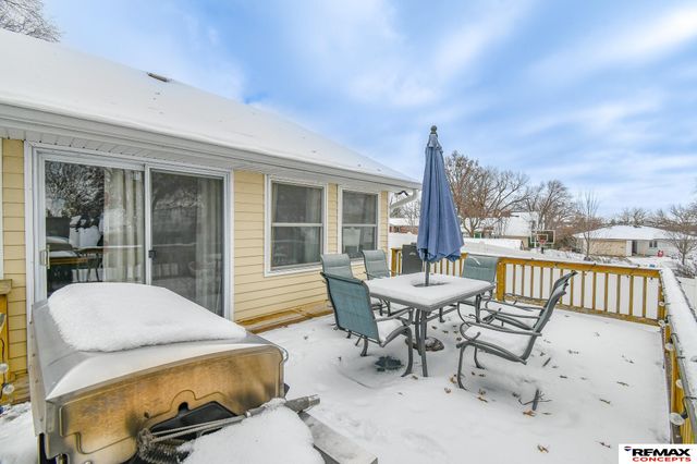 735 Summit Court, Crete, NE 68333