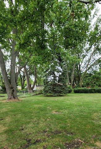 3320 Morrissey Avenue, Warren, MI 48091