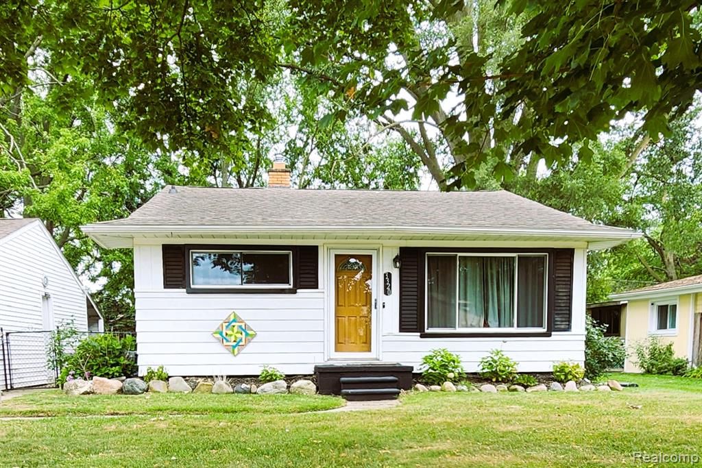 3320 Morrissey Avenue, Warren, MI 48091