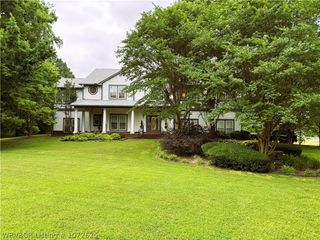2407 Wyndermere Way, Fort Smith, AR 72903