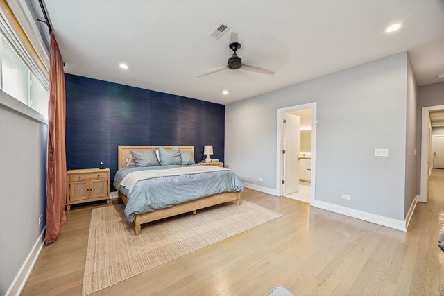 731 W 17th Street 1E, Chicago, IL 60616