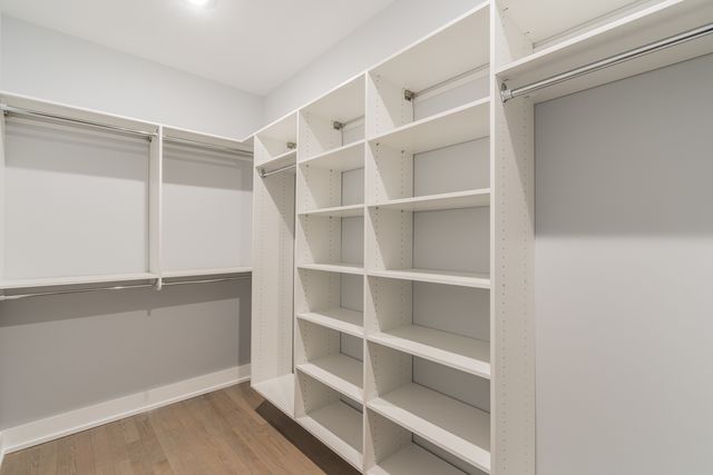 731 W 17th Street 1E, Chicago, IL 60616