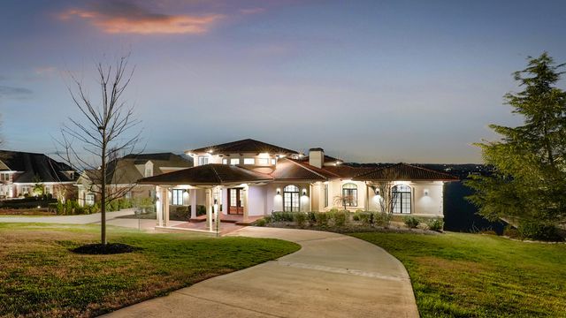 4415 Sailmaker Circle, Chattanooga, TN 37416