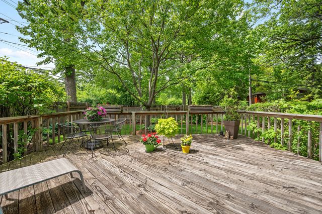 1618 McCraren Road, Highland Park, IL 60035