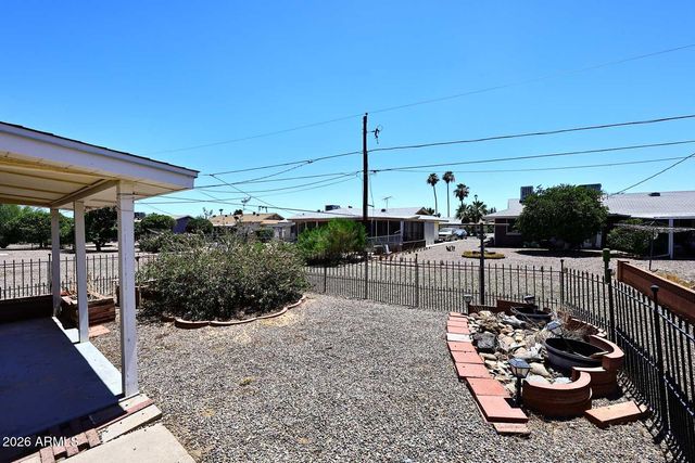 10913 W CANTERBURY Drive, Sun City, AZ 85351