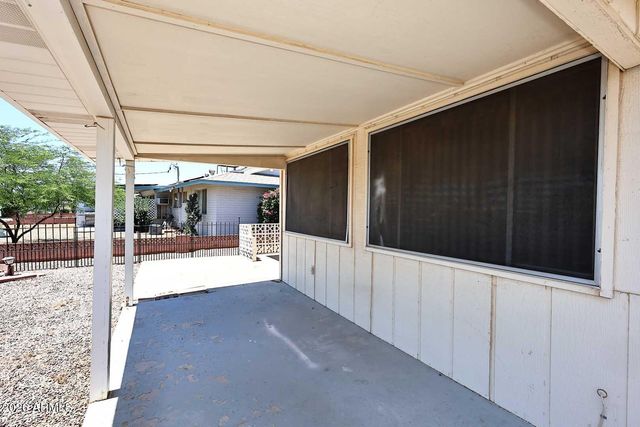 10913 W CANTERBURY Drive, Sun City, AZ 85351