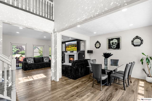 11828 S 52nd Street, Papillion, NE 68133