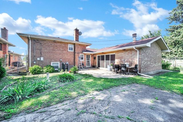 452 E 167th Street, South Holland, IL 60473