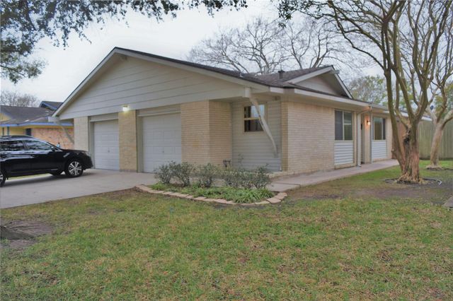1505 Silverpines Road, Houston, TX 77062