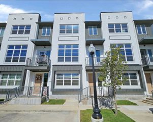 13325 Bee Street 406, Farmers Branch, TX 75234